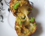 A picture of step 8 of Schezwan Noodles Pakoda.