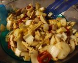 Foto del passaggio 8 della ricetta Petto di pollo a insalata