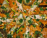 Foto del paso 8 de la receta: Arroz Maty, con alcachofas confitadas, ajos tiernos, gambas langostineras y sepia