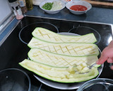 Foto del paso 4 de la receta: Calabacines rellenos de carne