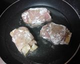 Foto del paso 4 de la receta Rollitos de cerdo con papas fritas y salsa a la pimienta