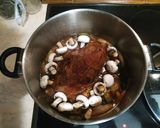 Foto del passaggio 10 della ricetta Spezzatino Cremoso di Vitello ai Funghi e Verdure