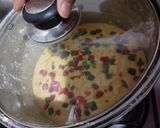 Foto del paso 3 de la receta: Queque con frutas🎨 confitadas en Olla
