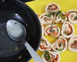 सूजी वेज राॅल्स (Suji veg rolls recipe in hindi) रेसिपी चरण 9 फोटो