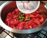 A picture of step 2 of Tomato Puree.