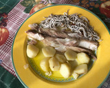 Foto del paso 7 de la receta: Lubina a la sal con gulas y patata cocida
