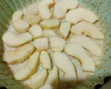 Foto del paso 7 de la receta: Torta Invertida de Manzana Húmeda