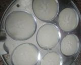 A picture of step 3 of Instant rava idli.