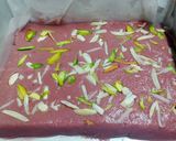 डाळिंबाची बर्फी (dalimba barfi recipe in marathi) रेसिपी स्टेप 3 फोटो 