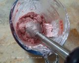 Une image de l'étape 4 de Glace au yaourt et aux fraises surgelées 🍧.