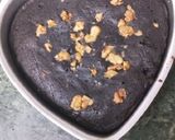 A picture of step 3 of Oreo cookies walnut cake.