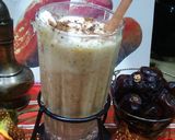 A picture of step 4 of Date milky  shake.