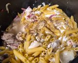Une image de l'étape 2 de One pot pasta au poulet lardons et crème au Cookeo infnity 😀.