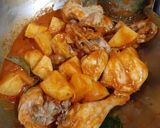 Foto langkah ke 7 dari resep Gulai Ayam Daun Kemangi.