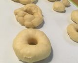 Foto langkah ke 5 dari resep Donat Tape satu telur, empuk yummy.