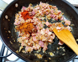 Foto del paso 5 de la receta: Espaguetis con lacón, pimentón y vino tinto {a tope de sabor}🍝