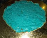 A picture of step 5 of Malai white choco crepe cake.