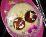 A picture of step 9 of Mango gulabjamun in rabri.