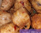A picture of step 5 of Yam balls.