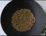 A picture of step 1 of Chickpeas Curry.
