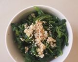 Foto langkah ke 2 dari resep Sigeumchi Namul | Salad Bayam Korea.