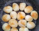 Hình bước làm 4 của món Thịt chân giò kho sả trứng cút