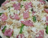 Foto langkah ke 4 dari resep Pizza Oven Empuk Dengan Crust Garing.