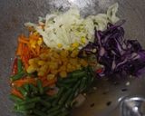 Foto langkah ke 3 dari resep Tumis sayur pelangi.