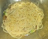 Foto del paso 6 de la receta: Spaghetti con verdura y langostinos al ajillo