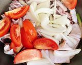 A picture of step 2 of Stir-Fried Cuttlefish.
