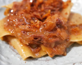 Foto del paso 7 de la receta: Pasta con salsa de rabo de ternera y cebolla caramelizada