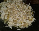 Foto langkah ke 4 dari resep Tumis TaTo (Tahu Toge).