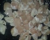 Foto del paso 3 de la receta: Pizza de crema de pollo y nueces