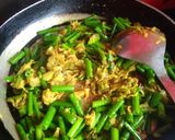 A picture of step 3 of Cabbage with onion sprouts fry.