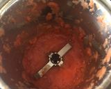 A picture of step 3 of Egg masala.