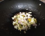 A picture of step 2 of Tomato Tadka Maggi.