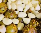 A picture of step 21 of Lasooray ka Achaar.