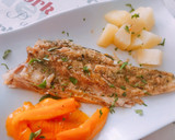 Foto del paso 7 de la receta: Lubina al papillote en horno sobre cama de pimiento amarillo