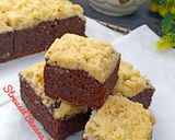 Foto langkah ke 5 dari resep Streusel Banana Brownies.
