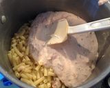 A picture of step 4 of Jamie Oliver's Macaroni Cheese.