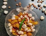 A picture of step 8 of Aloo makhana peanuts falihaar.