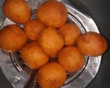 Foto langkah ke 4 dari resep Bola ubi isi coklat ala Sherinps.
