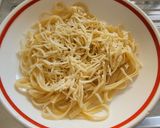 Foto del paso 3 de la receta Tallarines con fondo de nevera y despensa