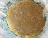 Une image de l'étape 5 de Tarte aux prunes et pralines roses avec une pâte façon sablé breton.