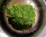 A picture of step 3 of Dal Palak.