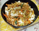 Foto langkah ke 4 dari resep Mie Goreng Pedas.