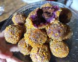 Foto langkah ke 8 dari resep Bola-bola ubi ungu coklat lumer.