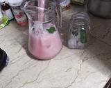 A picture of step 5 of Strawberry Margarita.