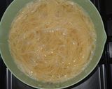 Foto langkah ke 3 dari resep Creamy Chicken Pesto Pasta.