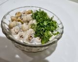 A picture of step 4 of Makhana raita.